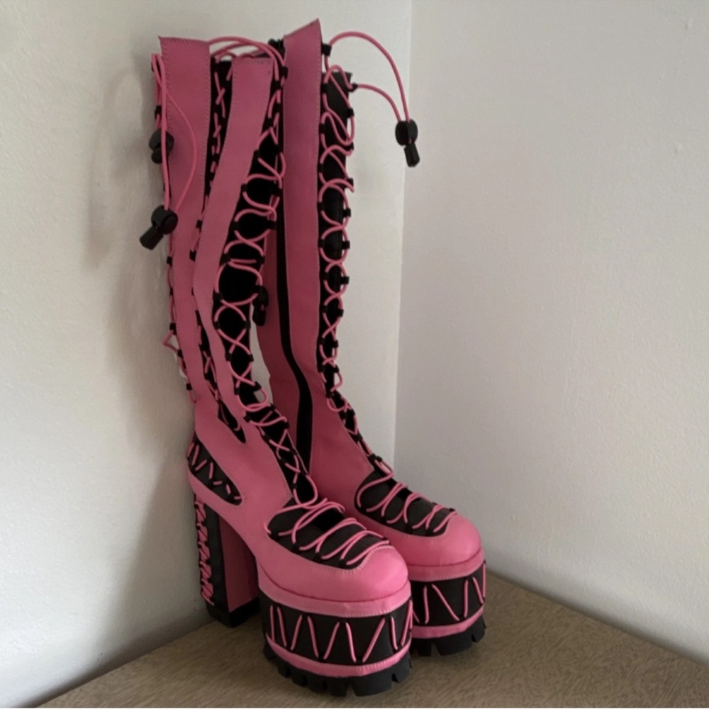 Dolls Kill Stylish Pink and Black Lace Up Zipper Heel Platform Women's Boots - Picture 2 of 5